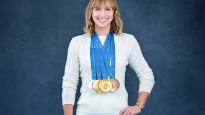 KL-headshot-Paris-medals (1)